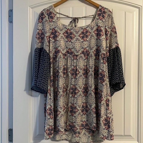 Umgee Floral Bell Sleeve scoop neck boho  Dress M - Picture 2 of 9